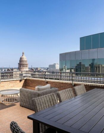 DoubleTree Suites by Hilton Austin Downtown Capitol