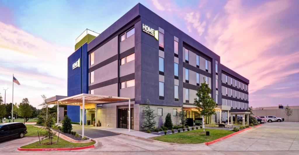 Black women owned hotel - Oklahoma