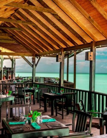 COCOS Hotel Antigua