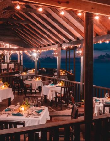 COCOS Hotel Antigua